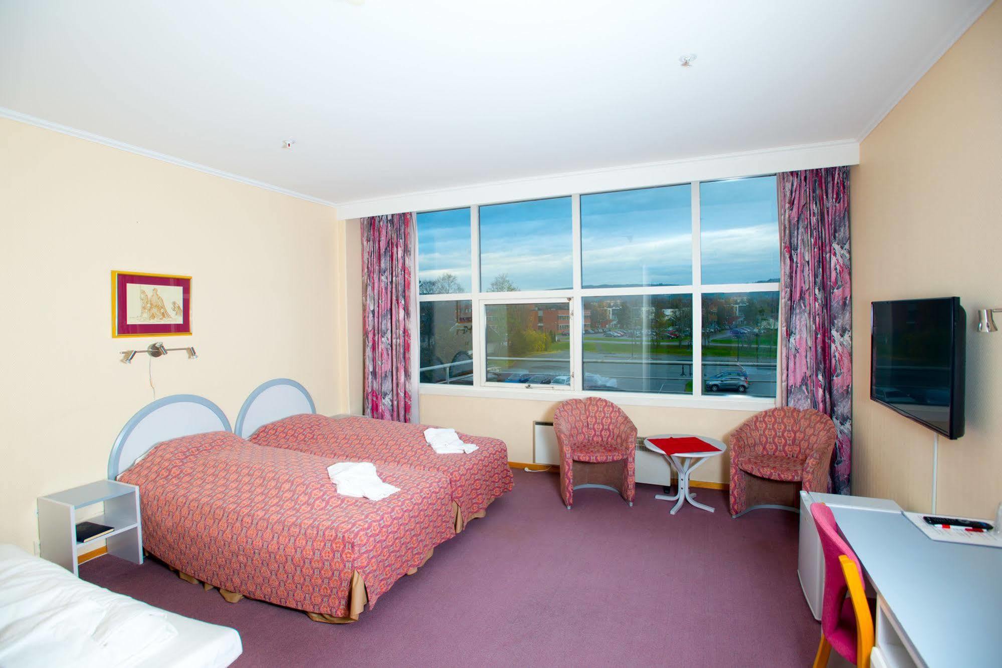 Stiklestad Park Hotel Вердал Екстериор снимка