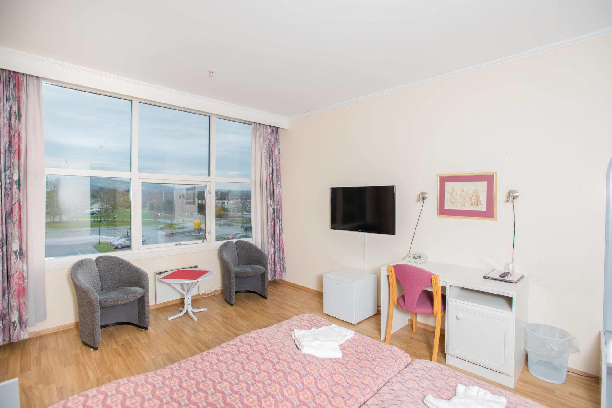 Stiklestad Park Hotel Вердал Екстериор снимка