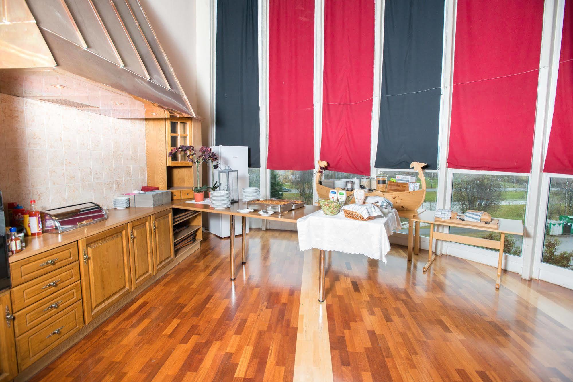 Stiklestad Park Hotel Вердал Екстериор снимка