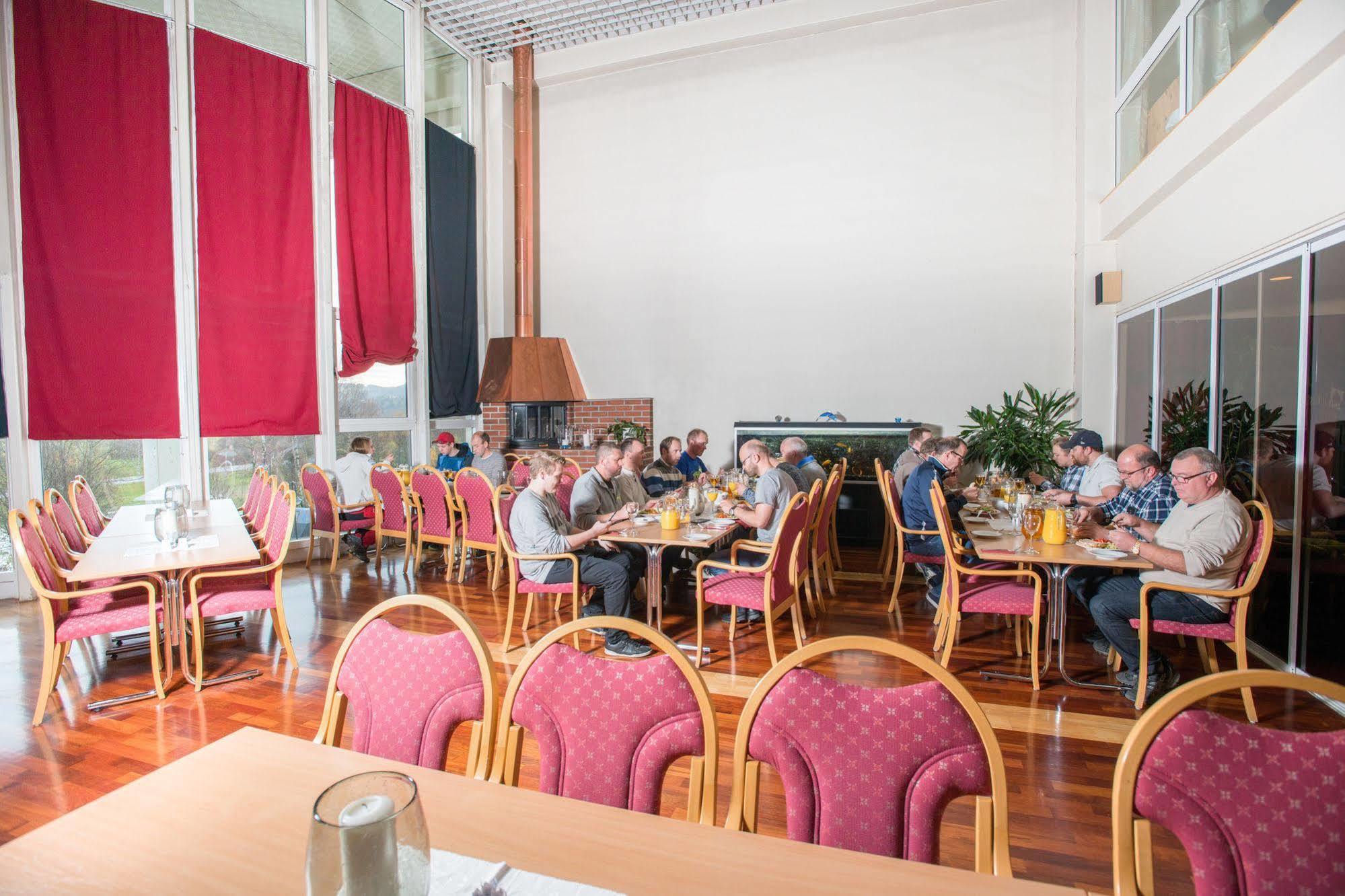 Stiklestad Park Hotel Вердал Екстериор снимка